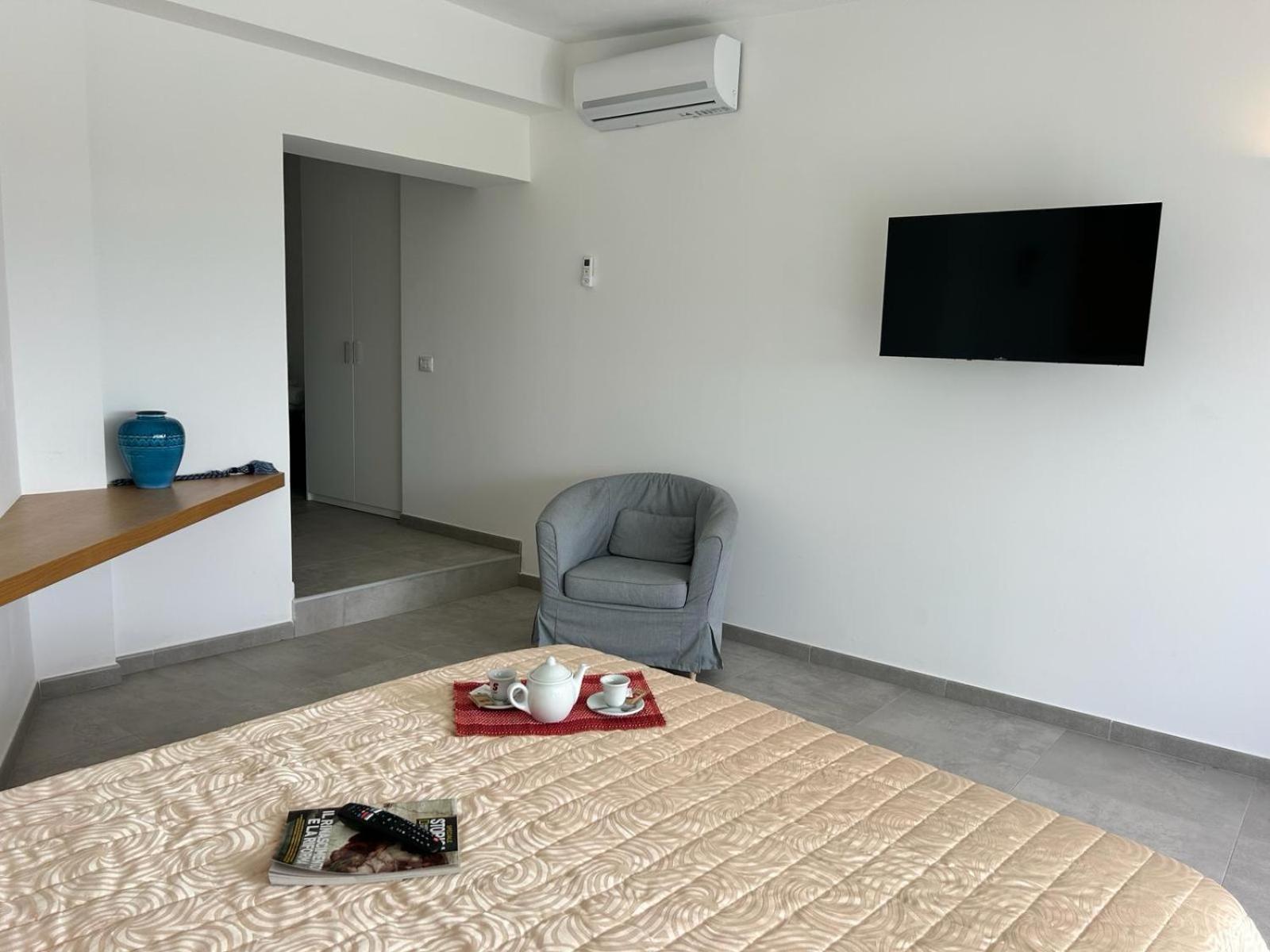Rooms, Affittacamere Maksim Голфо Аранчи Екстериор снимка